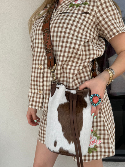 Two Bar West, Large Drawstring Full Hair on Hide