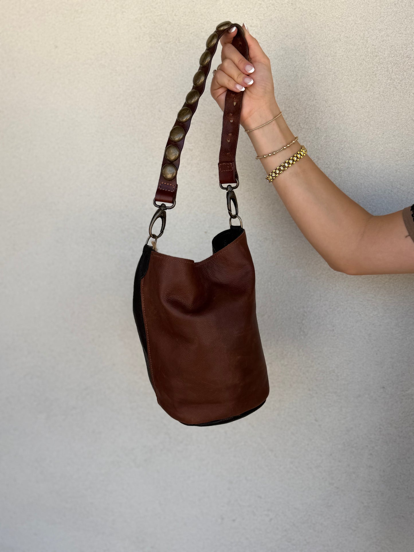 Two Bar West- Black and Brown Two Tone Large Bucket