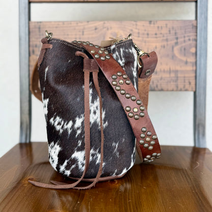 Two Bar West, Large Drawstring Full Hair on Hide