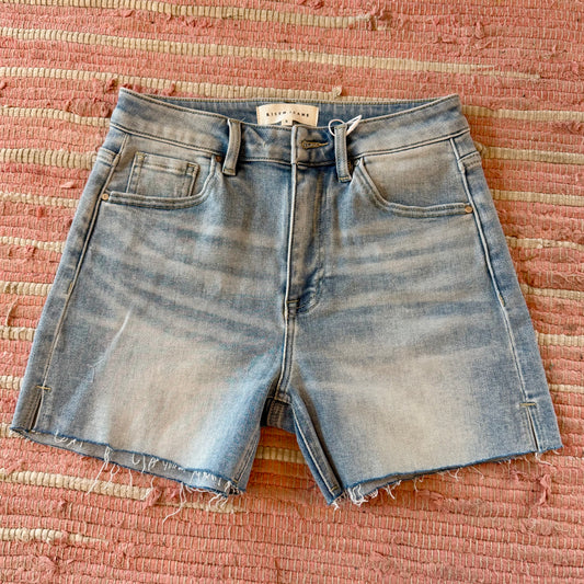Shorts, The Mia