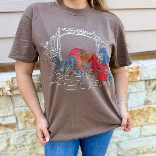 Enter His Gates With Praise Graphic Tee