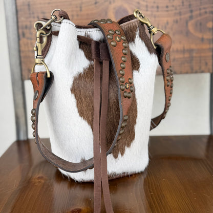 Two Bar West, Large Drawstring Full Hair on Hide